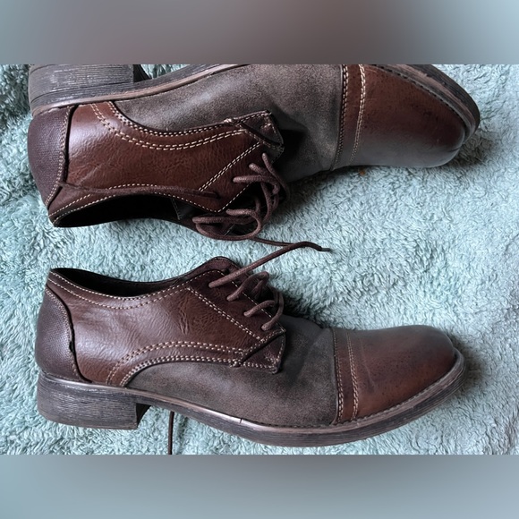 Men’s two toned Steve Madden dress shoes size 8m - Picture 3 of 6